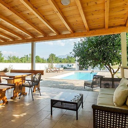 Villa Legacy Krusvar المظهر الخارجي الصورة