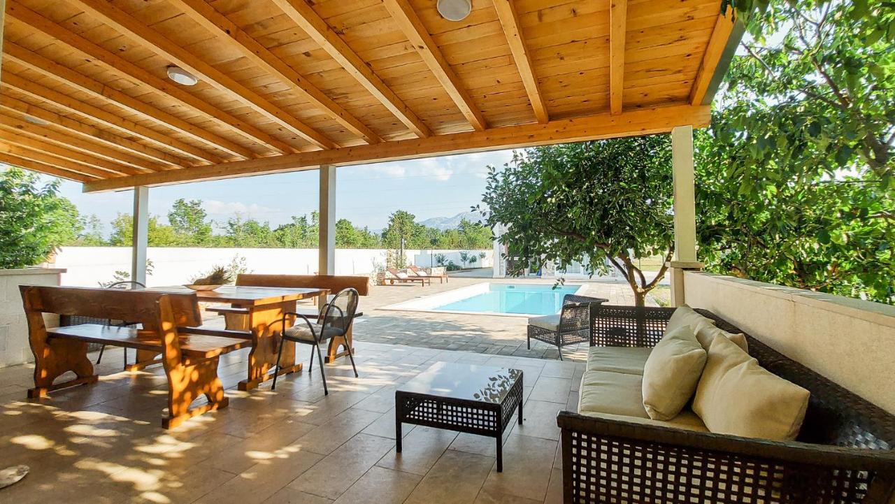 Villa Legacy Krusvar المظهر الخارجي الصورة