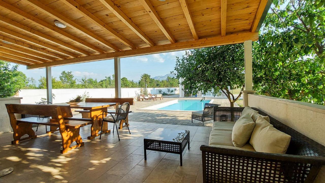 Villa Legacy Krusvar المظهر الخارجي الصورة