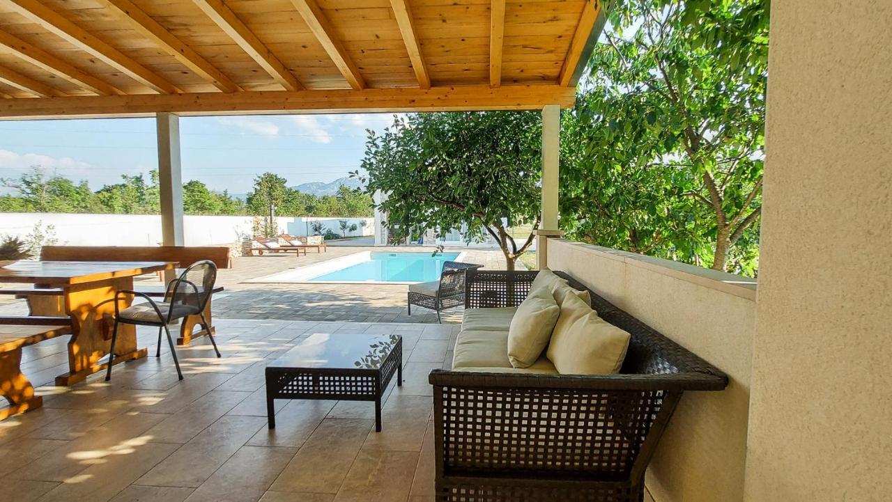 Villa Legacy Krusvar المظهر الخارجي الصورة