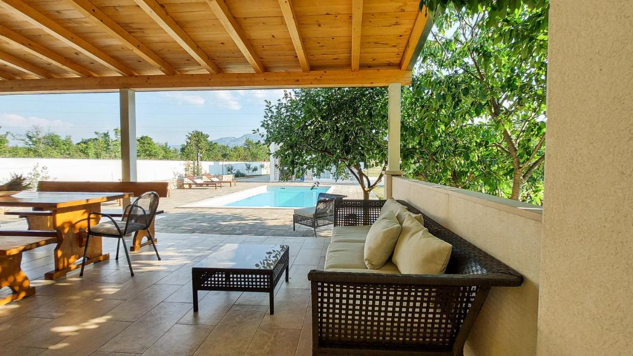 Villa Legacy Krusvar المظهر الخارجي الصورة