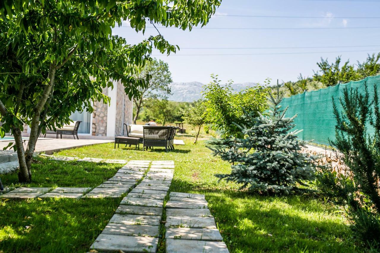 Villa Legacy Krusvar المظهر الخارجي الصورة